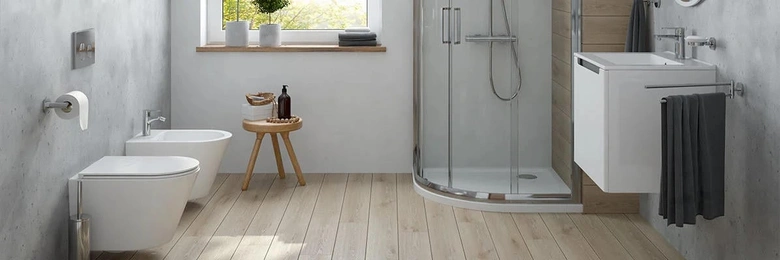 Moderní koupelna s WC, umyvadlem a sprchou pro návrh rozměrů.